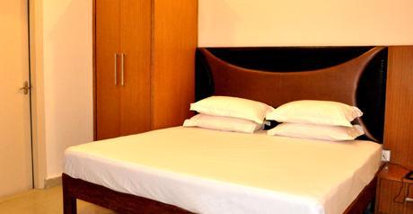 Hotel The Royal Placid